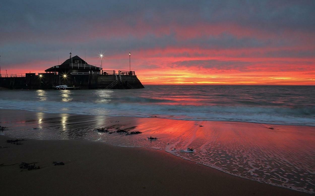 Picturesque Seaside Cottage Next To Viking Bay - Бродстерс Екстер'єр фото